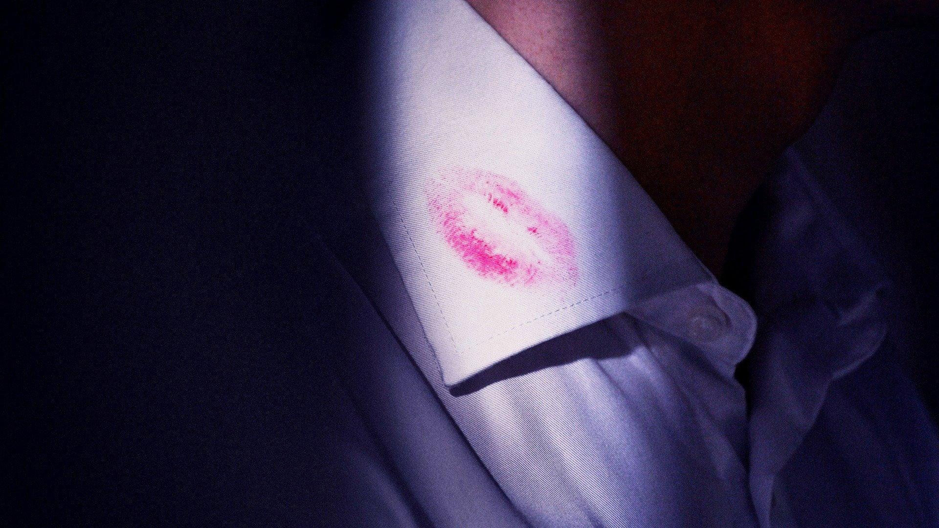 Deadly Affairs: Betrayed by Love