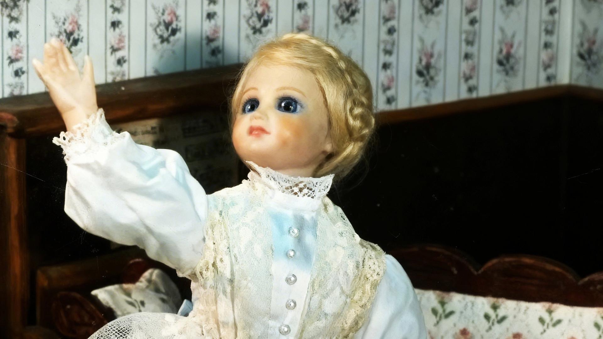 Tottie: The Story of a Doll's House