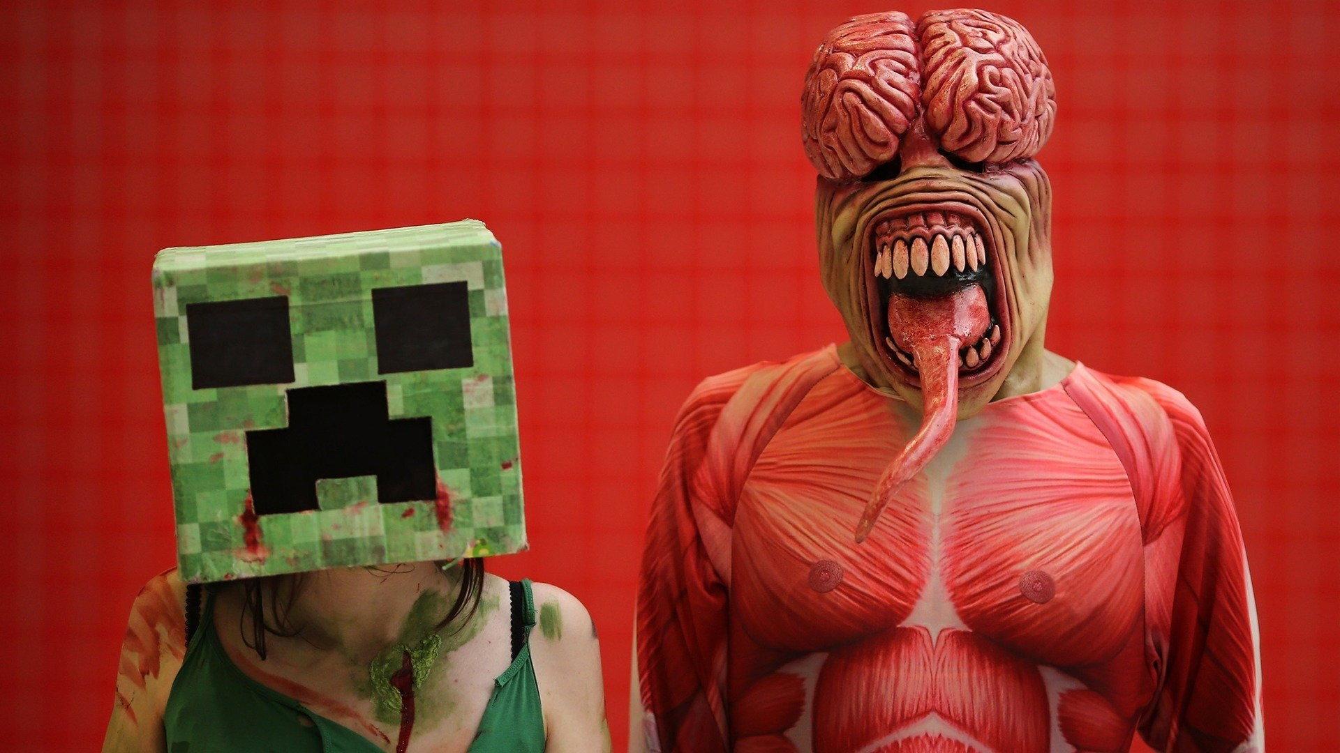 Minecraft: Through the Nether Portal