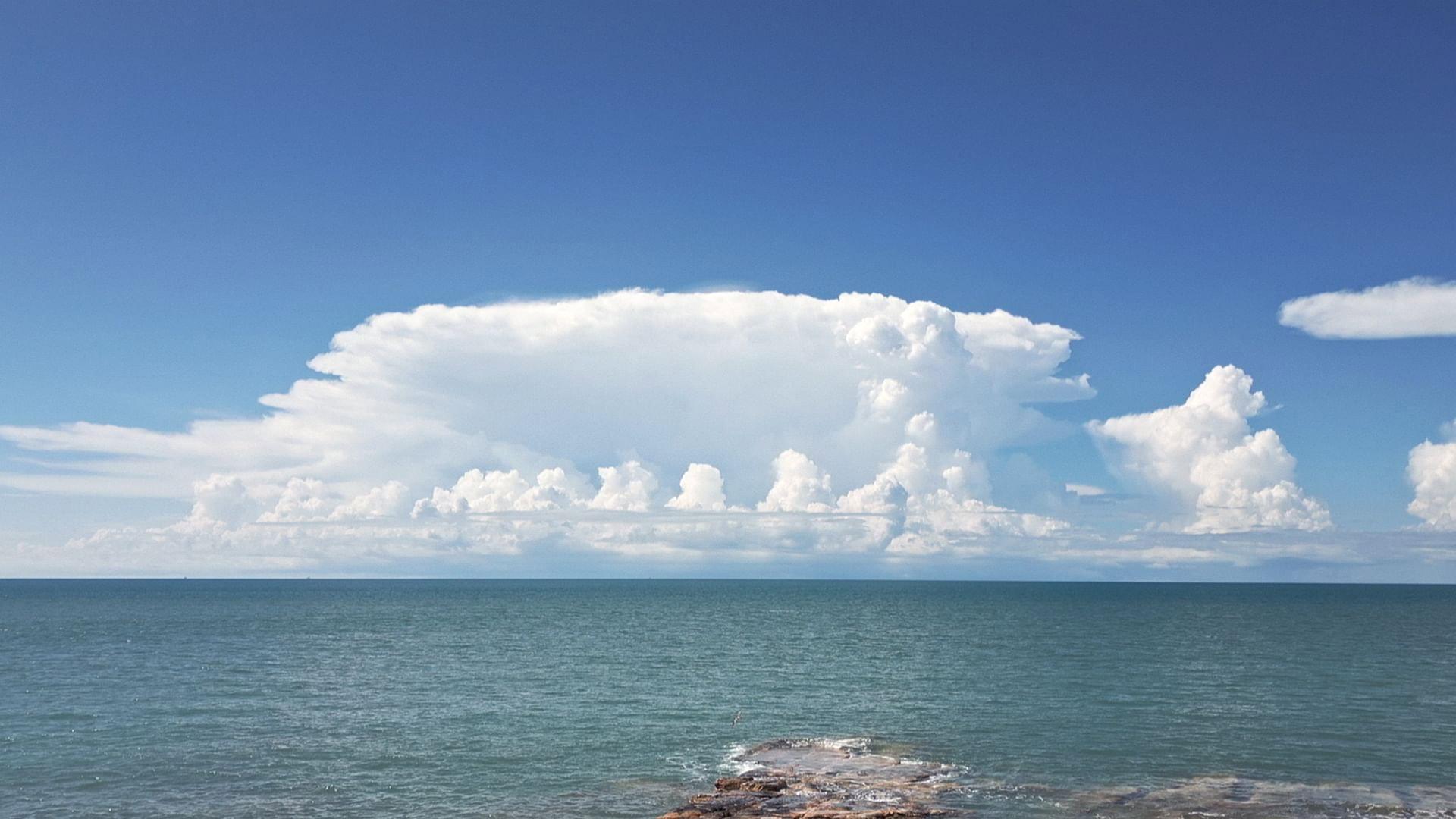 Extraordinary Clouds